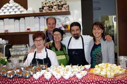 Emanuele Di Biase con lo staff